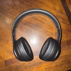 Beats Solo 4