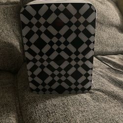 Cooluli Infinity Mini Fridge Black And White