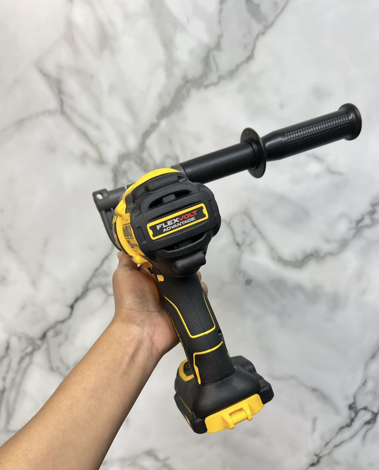 DEWALT DEWALT 20V Brushless 1/2 in. Hammer Drill/Driver with FLEXVOLT ADVANTAGE (Tool Only)