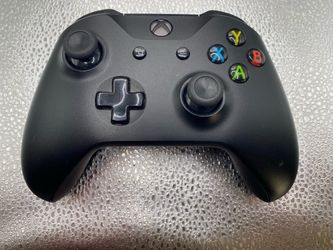 Microsoft Xbox One Wireless Controller Model 1708 Black Gaming Used Works Good