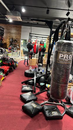 80 lbs. Punching Bag Brand New