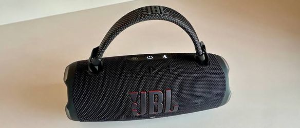 JBL Charge 6
