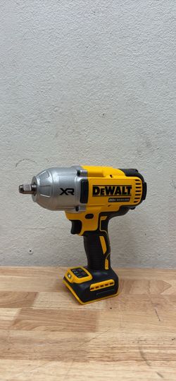20V MAX Cordless 1/2 in. Impact Wrench (Tool Only)