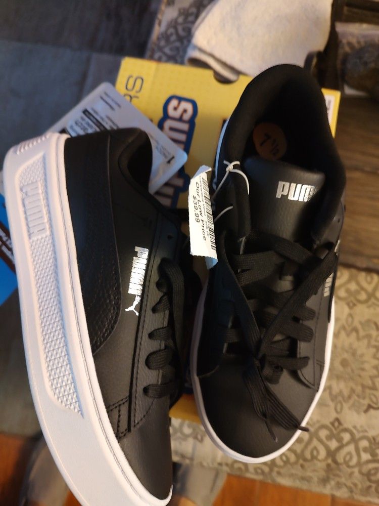 New Women Puma Shoes Reg 39.99 Size 7 1/2 $20