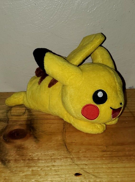 Pokemon Talking Pikachu Soft Plush Toy By TOMY Toys! 2015! Excellent Condition!