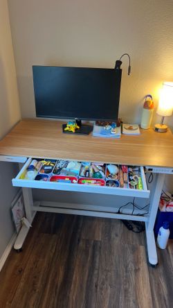 Flexi Spot adjustable Standing Desk