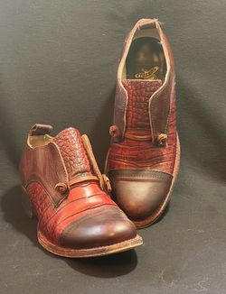 Burgundy Freebryd by Steven Oxfords