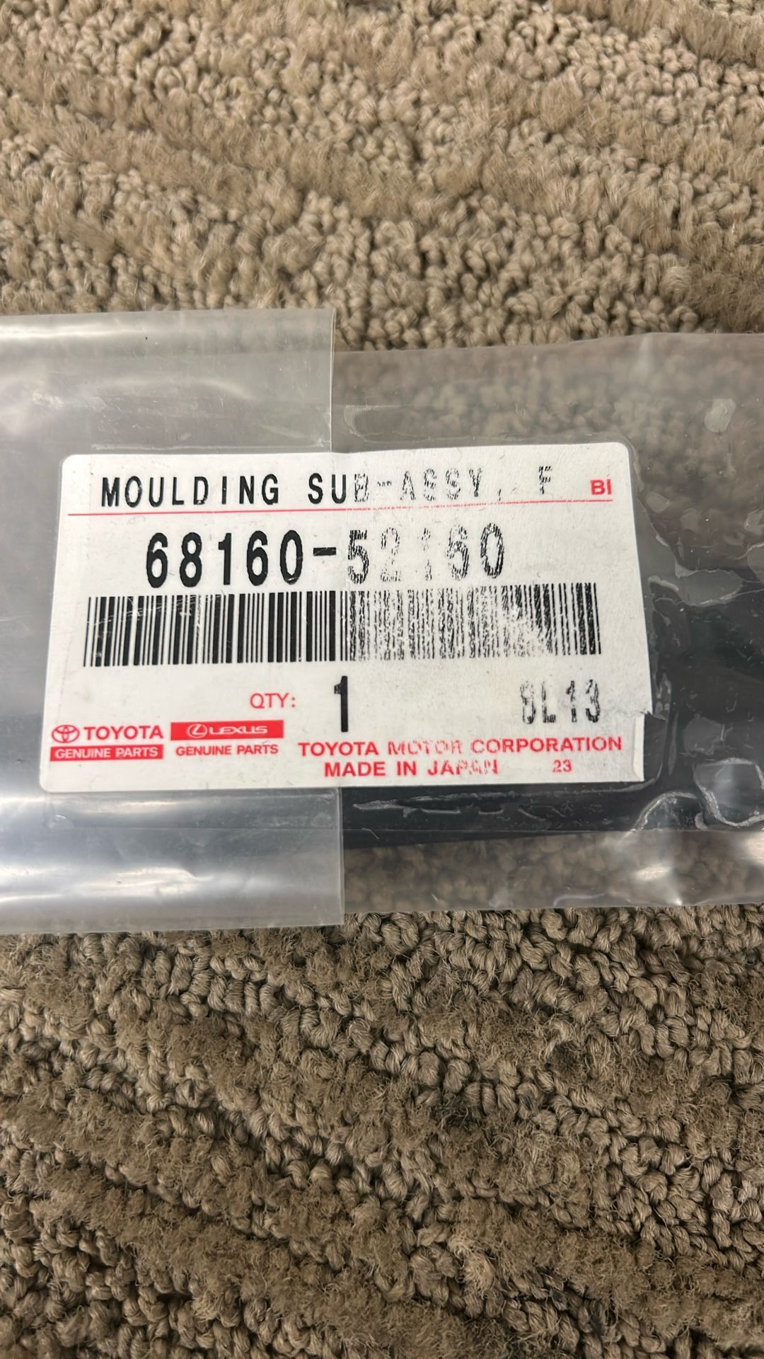 (08-14 Scion xD) OEM Right front Door Belt Molding