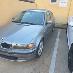 BMW 330i 2005 (Blown head gasket)