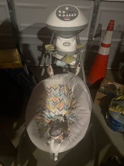 Fisher-Price Baby Swing with Mobile