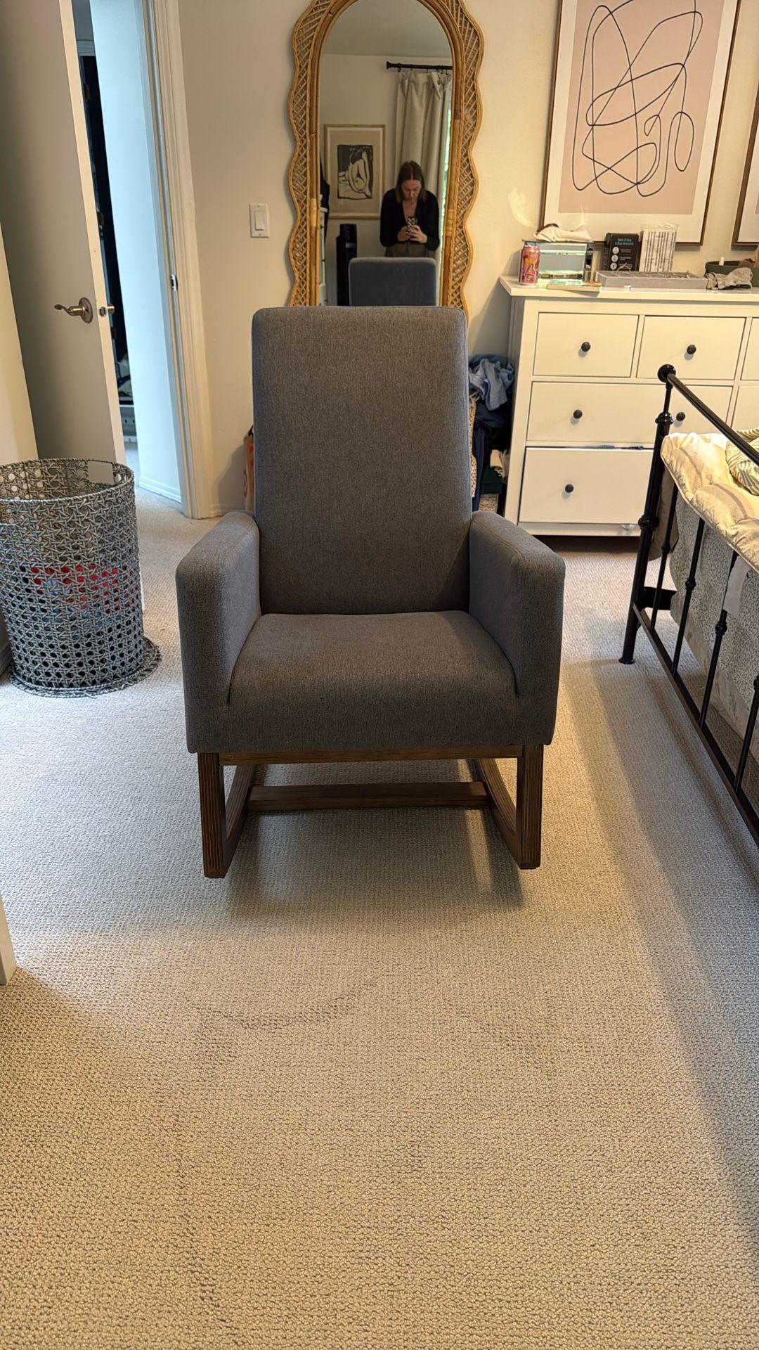 Nursery Chair/rocking Chair