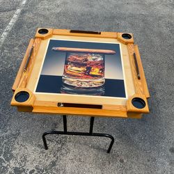 Dominos table