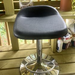 Bar stool