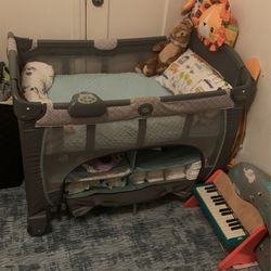 Graco Pack And Play DLX