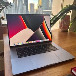 MacBook Pro M1 16” 1TB SSD 32GB RAM /Touch ID /XDR Liquid Retina Display