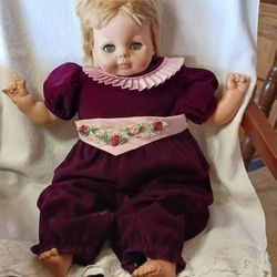 Vintage 1965 Vogue Dear One Doll 18" Blonde Hair Green Eyes Cryer Works