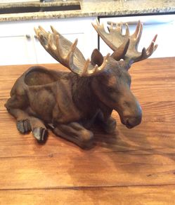 RESIN 12” x 8” MOOSE FIGURINE WINE BOTTLE HOLDER, SNACK HOLDER