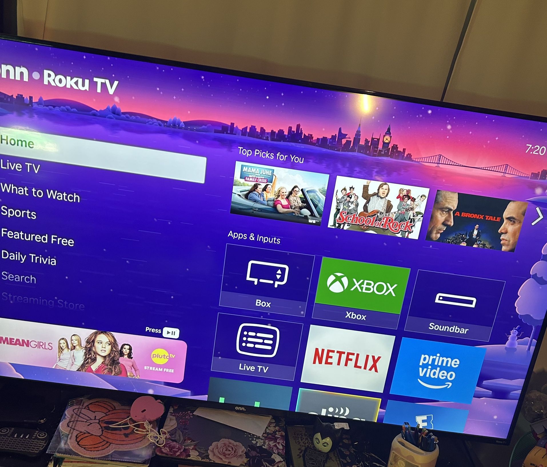 70 inch Onn 4k smart tv