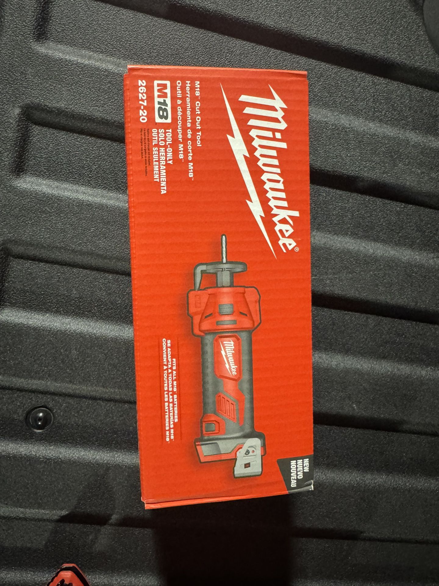 🚨🔥 FOR SALE / SE VENDE 🔥🚨 🔧 Milwaukee M18 Cut-Out Tool - 2627-20 🔧 💯 BRAND NEW / NUEVO EN CAJA 💯 💵 Only / Solo $100 💵 ⚡️ Battery NOT include