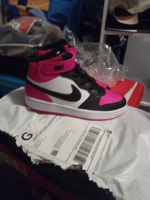 Nike Size 1 Youth