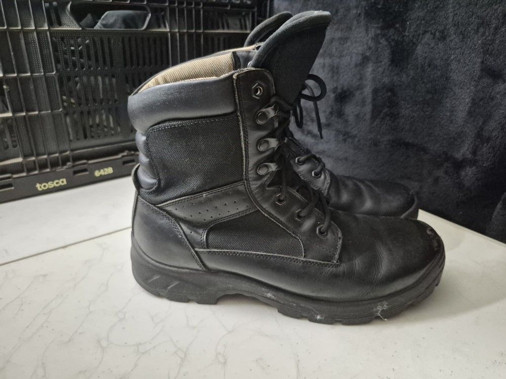 Boots 10.5
