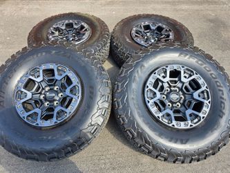 17" ford raptor R deadlock capable wheels and tires new