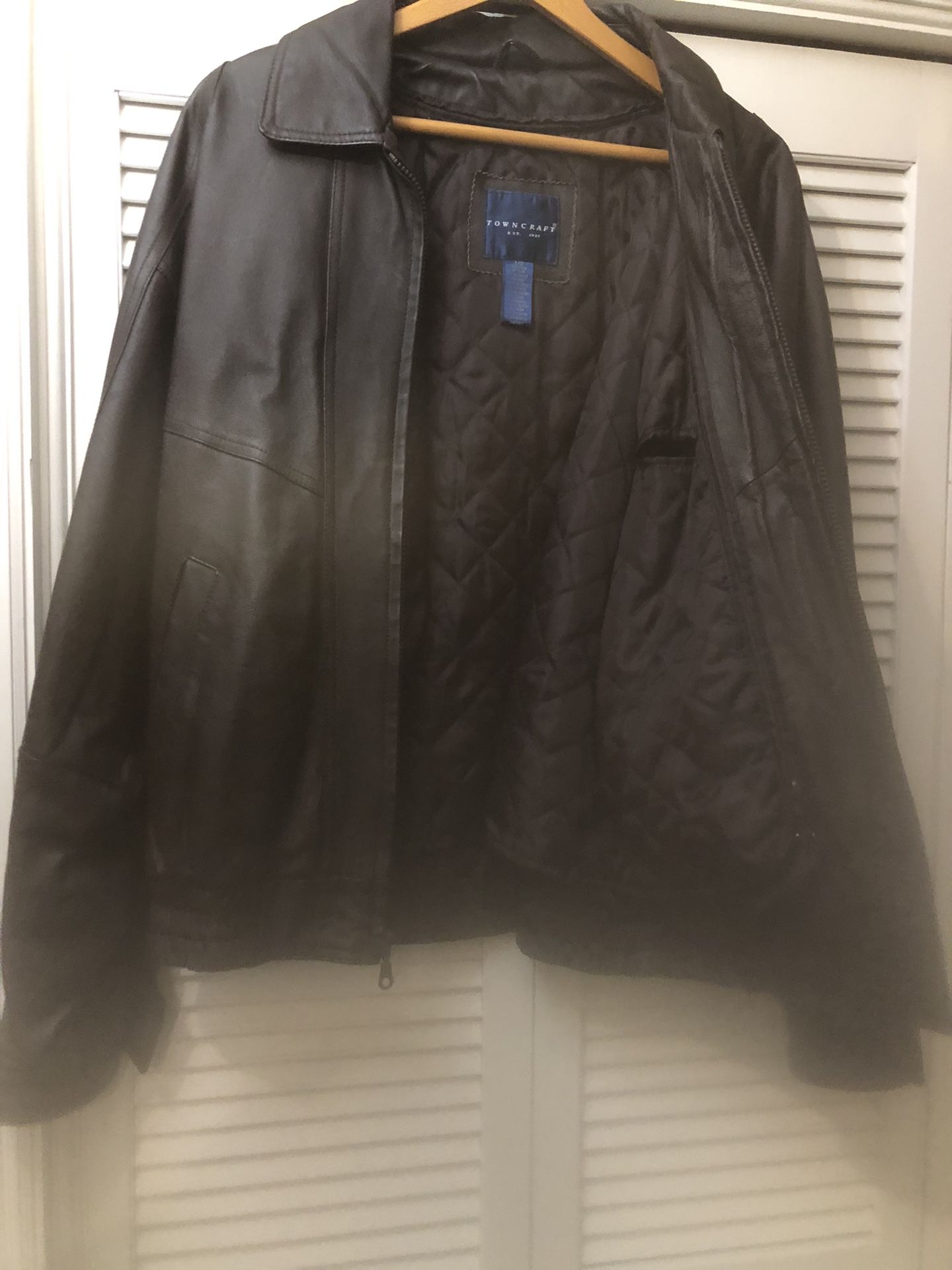 Men’s Leather Jacket Size Large