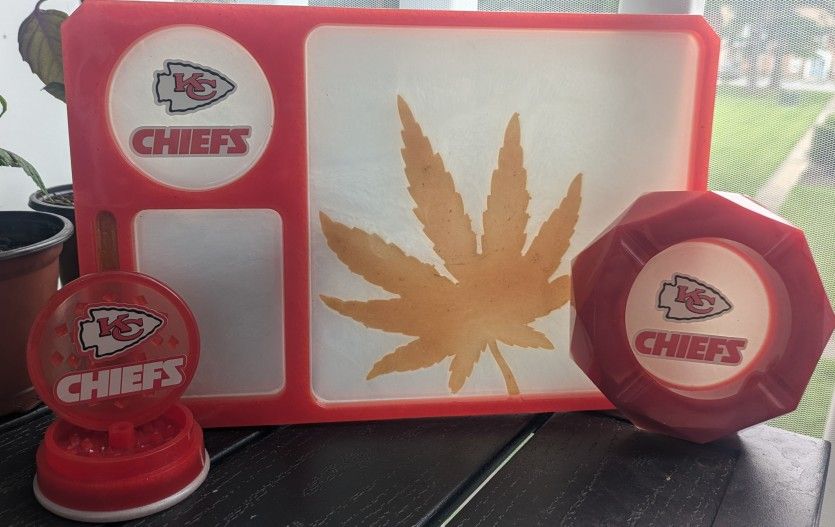 Kansas City Chiefs Smoke Tray $25