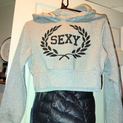 Sweatshirt