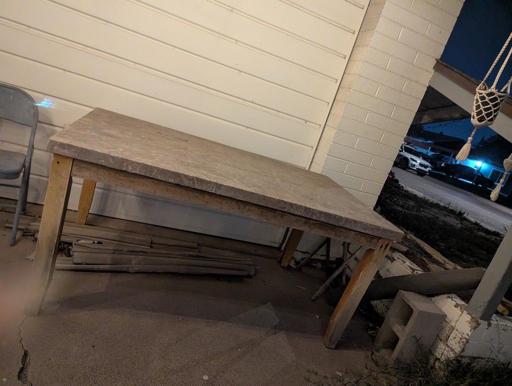 Free Marble Table