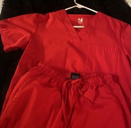 Women’s scrubs