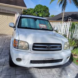 2004 Toyota Sequoia