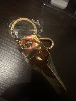 Lulu bag charm