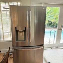 Refrigerator LG Brand