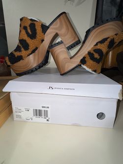 Jessica Simpson leopard 8.5