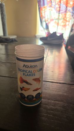 Fish food colorful fish tetra flakes