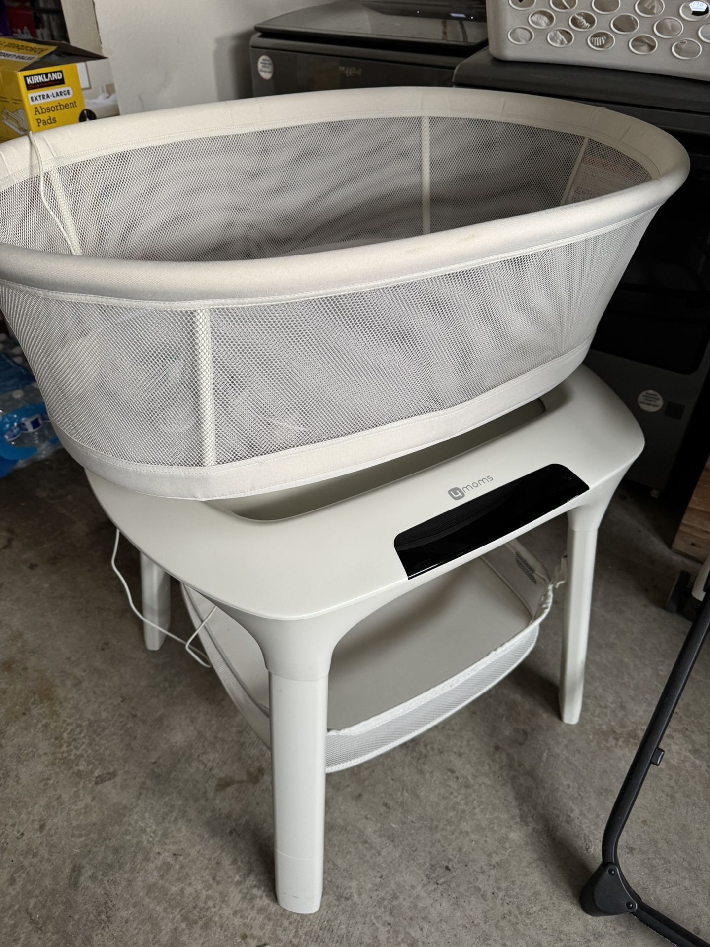 4moms MamaRoo Sleep Bassinet