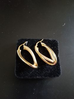 BEAUTIFUL 14 KARAT GOLD EARRINGS