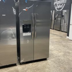 Frigidaire Side By Side Refrigerator Z0