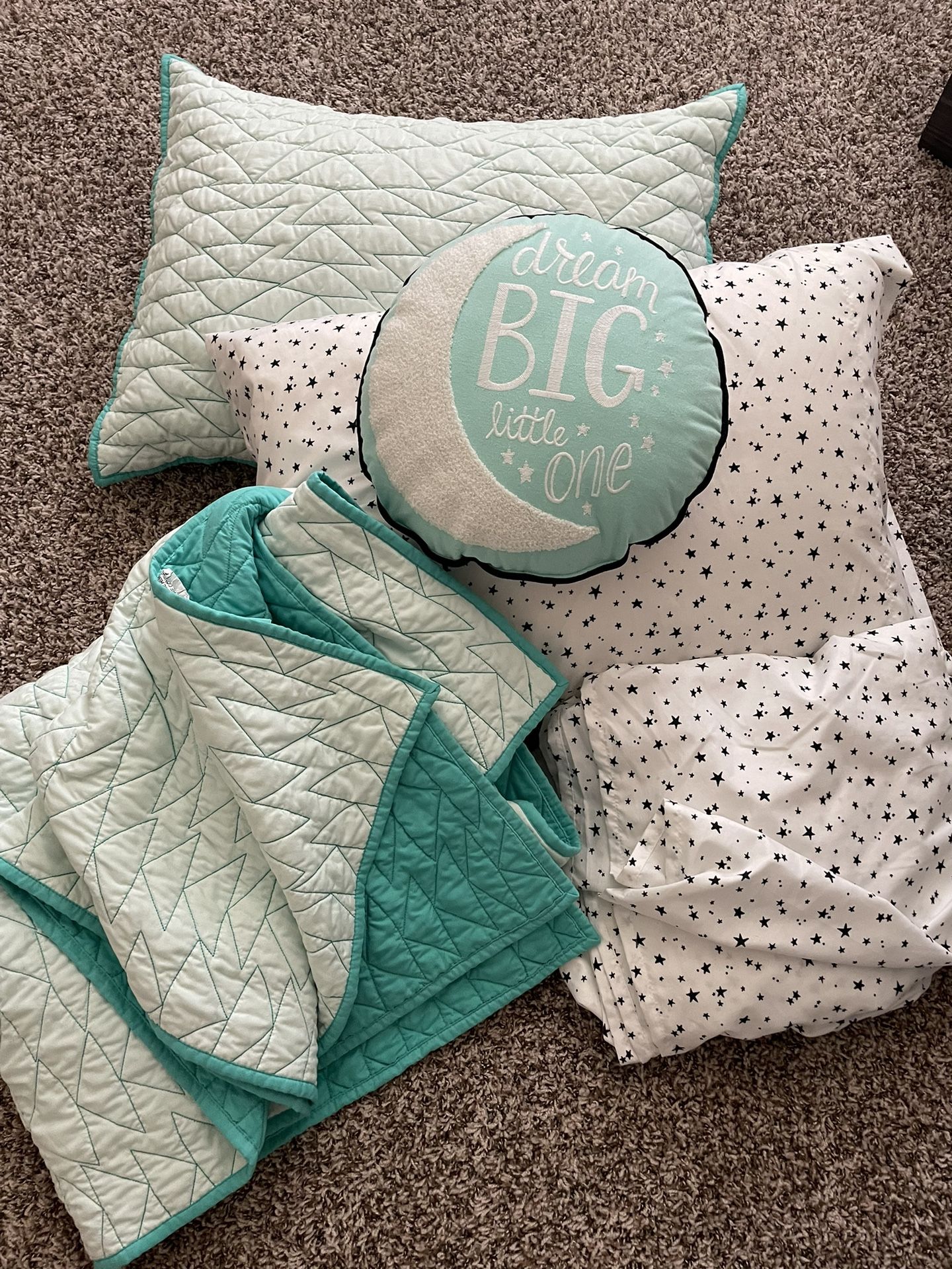 Pillow Fort Comforter Set