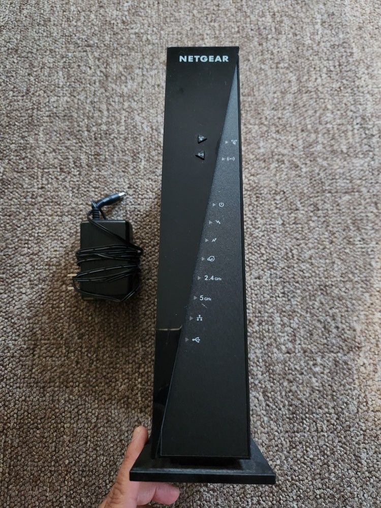 AC1750 WiFi Cable Modem Router (C6300)