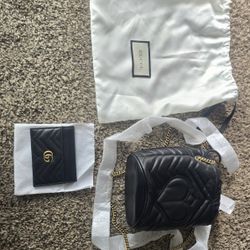 SMALL GUCCI BUCKET BAG AND CARD HOLDER