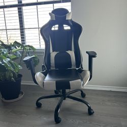 Gaming Chair (Used)
