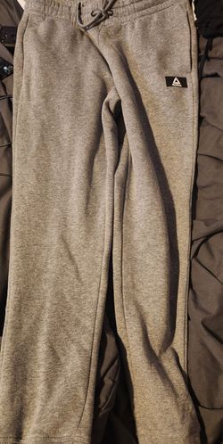 NWT womens Reebok size medium joggers
