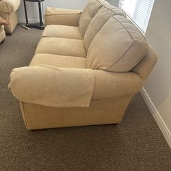 Couch/Sofa 