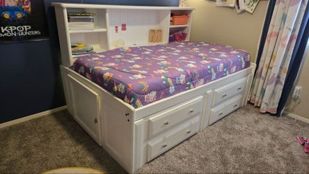 Kid bed, white (no matttess)