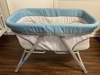 Aqua Ingenuity Foldaway Rocking Bassinet - Portable Folding Rocking Bassinet