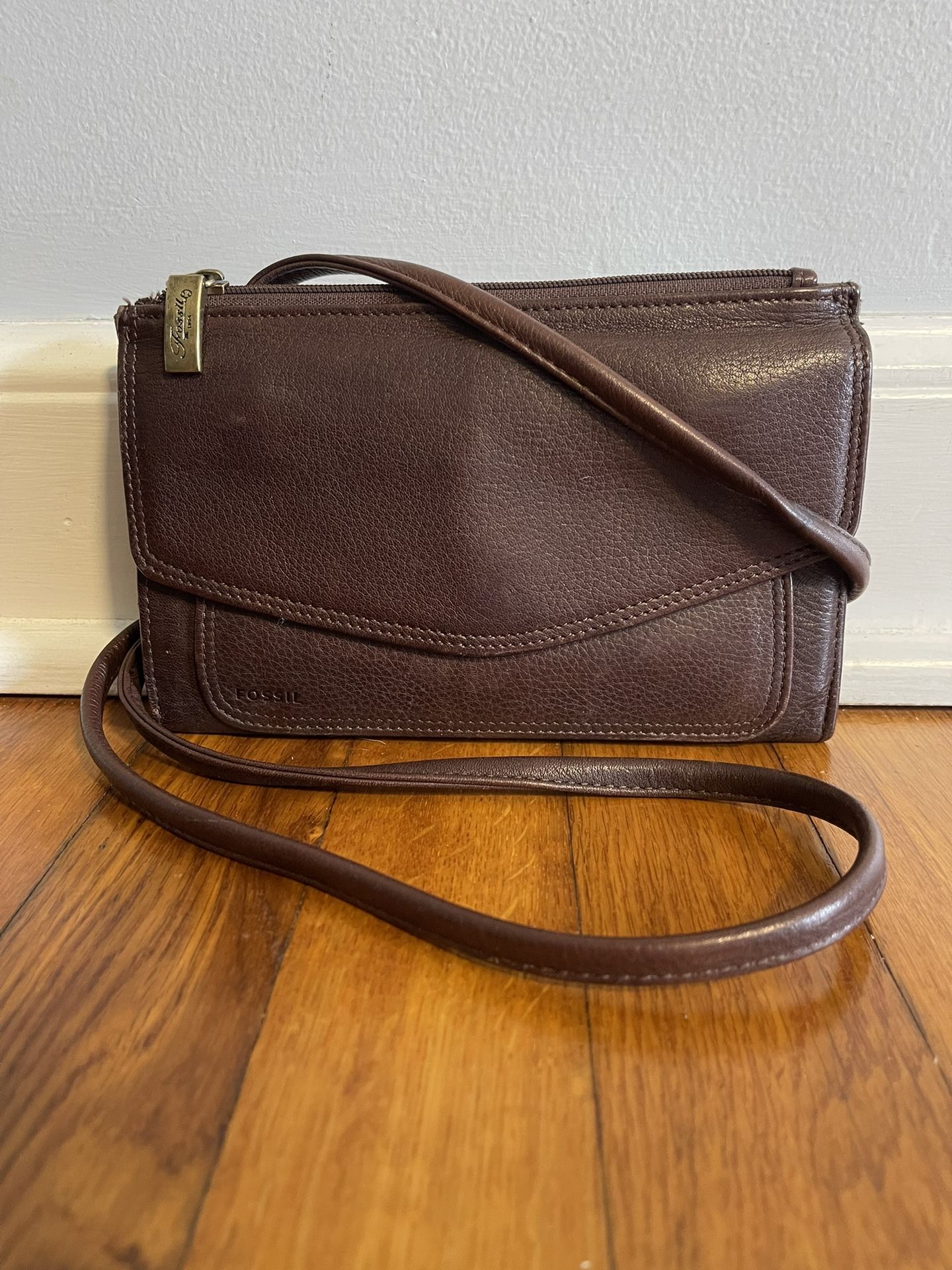 Beautiful Fossil Leather Crossbody Mini 