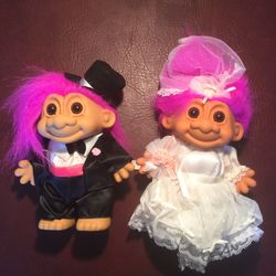 Magenta purple hair, bride and groom, Ross troll dolls, #18347, 18346