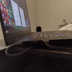 Razer Blade Pro 17 (2020) 1080p 300hz, Rtx 2080 Super Max-q , 16gb Ram, 2.5tb SSD Storage. 